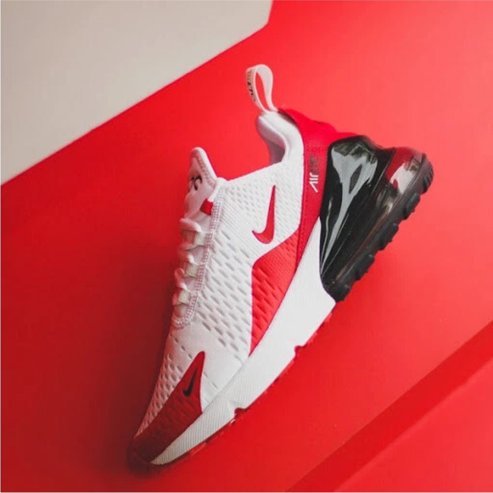 Nike Air Max 270 in Red and White